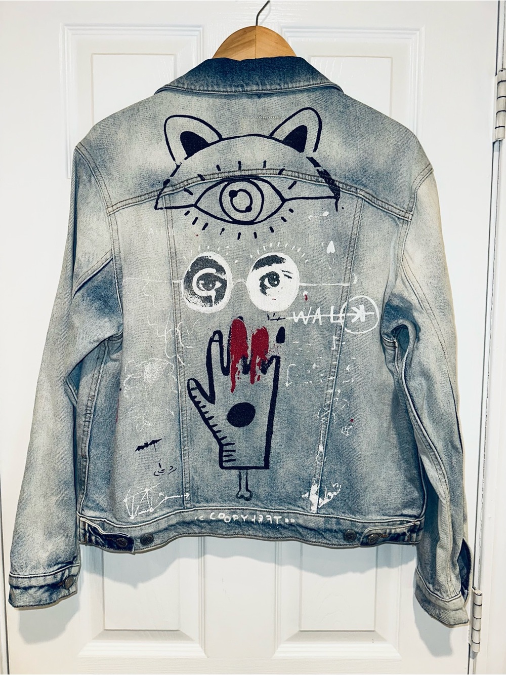 Zara Top Denim Graffiti Jacket Size Small